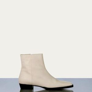 Frame le Maddox ankle boots,new.